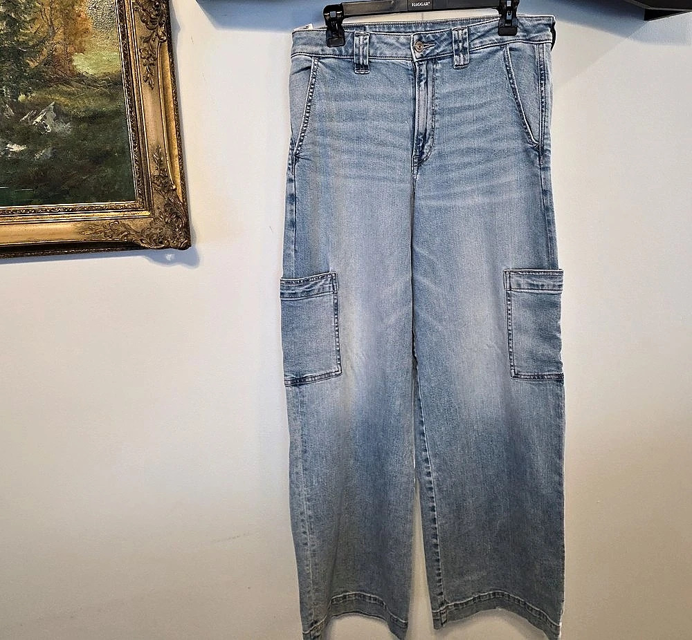 American Eagle Super High Rise Baggy Wide-Leg Cargo Jean Jeans Blue Waist 8